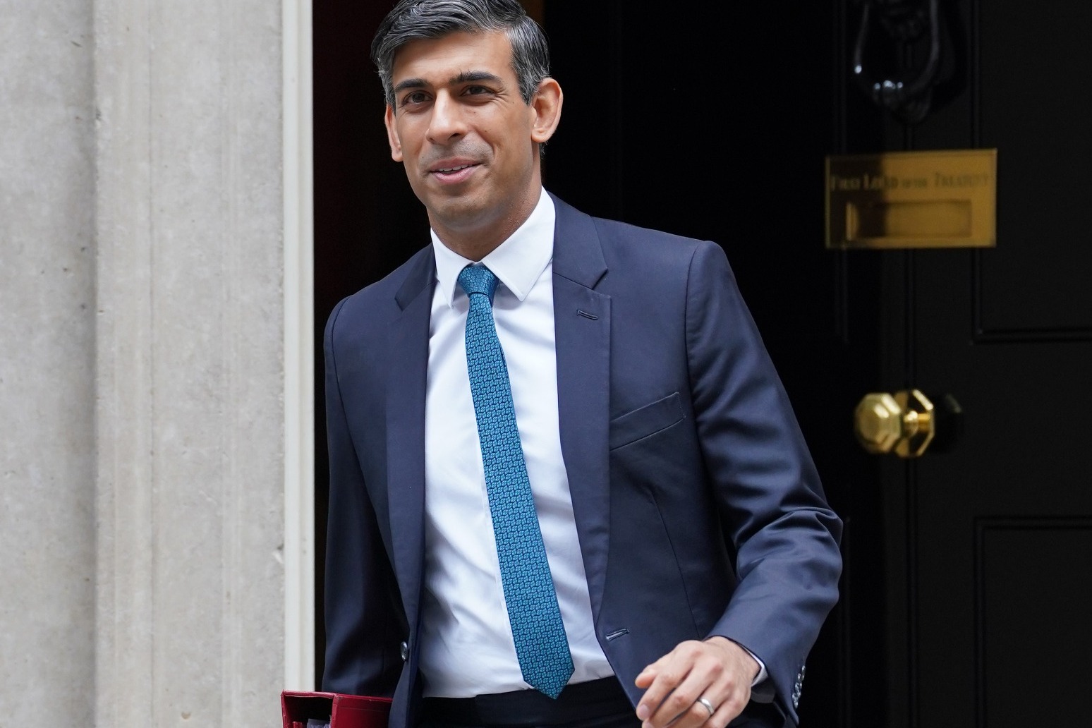 Sunak confirms new housing to be focused in cities as Gove announces reforms