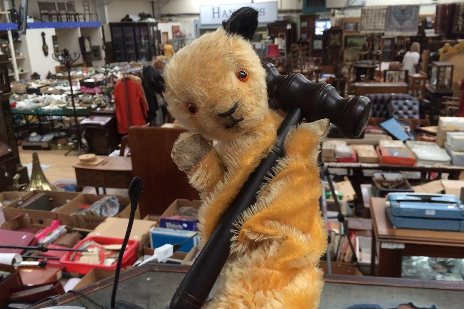 Sooty glove puppet sold at auction for more than £1,000