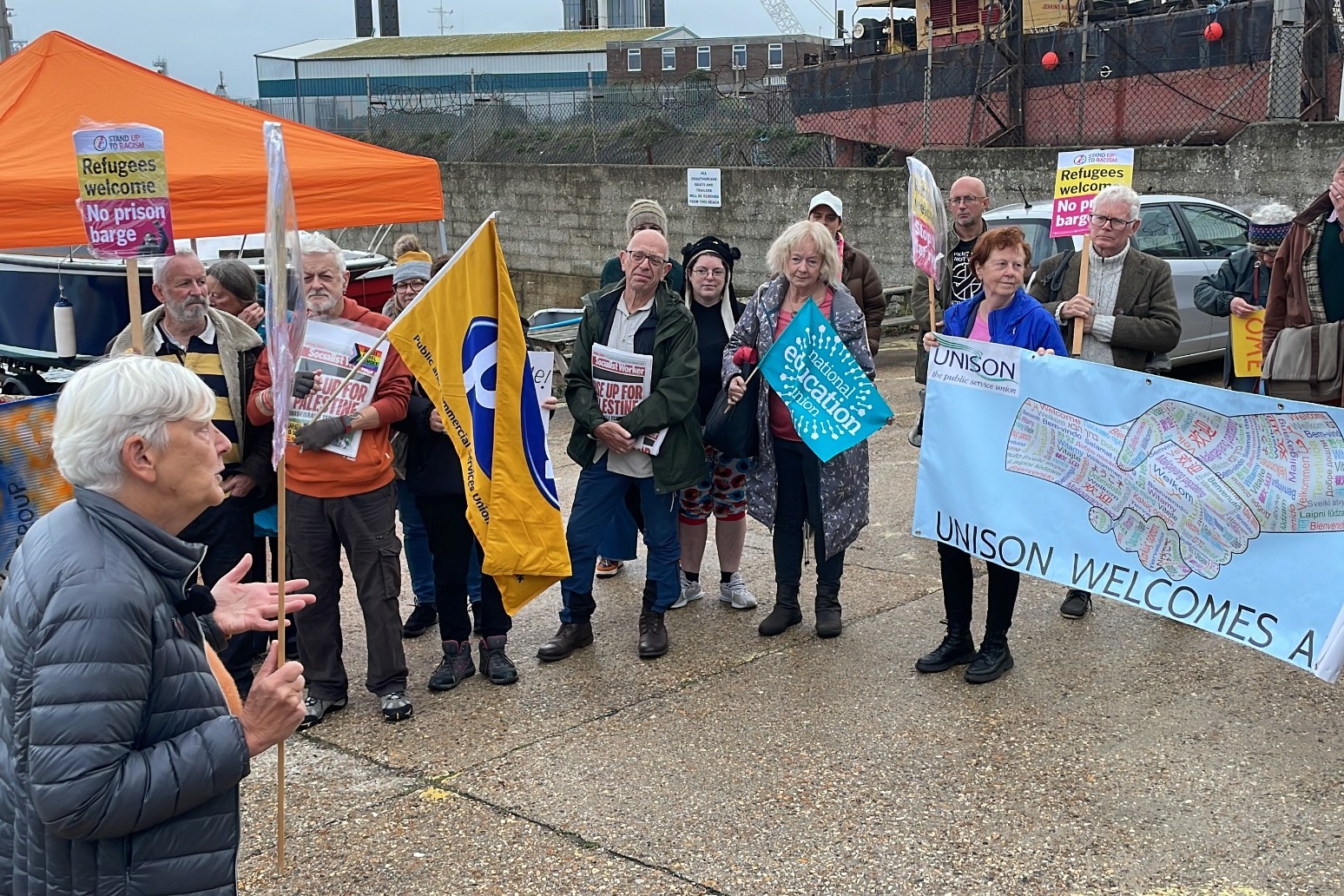Protesters gather as asylum seekers brought back to Bibby Stockholm barge