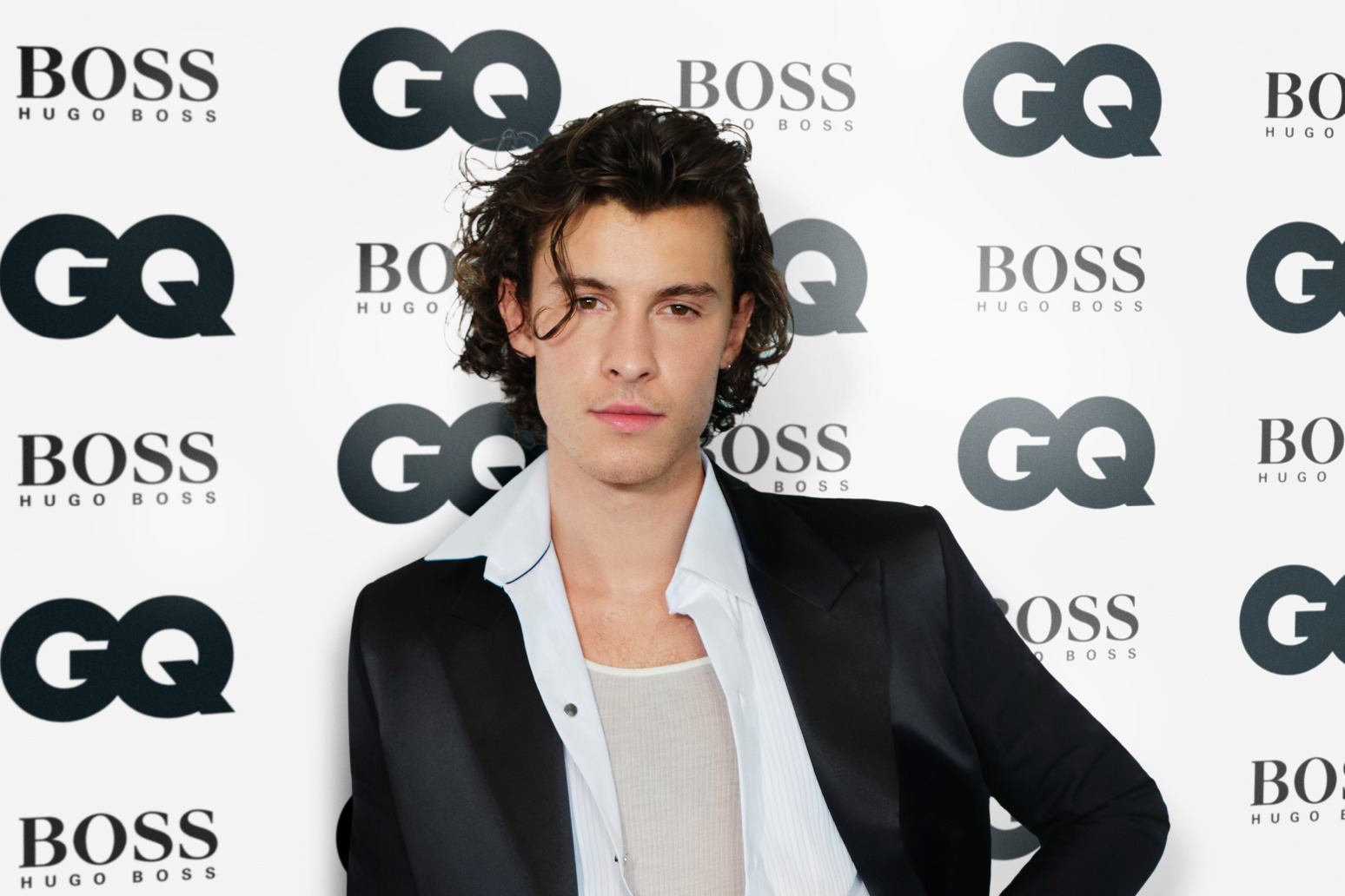 Shawn Mendes postpones tour to focus on mental health