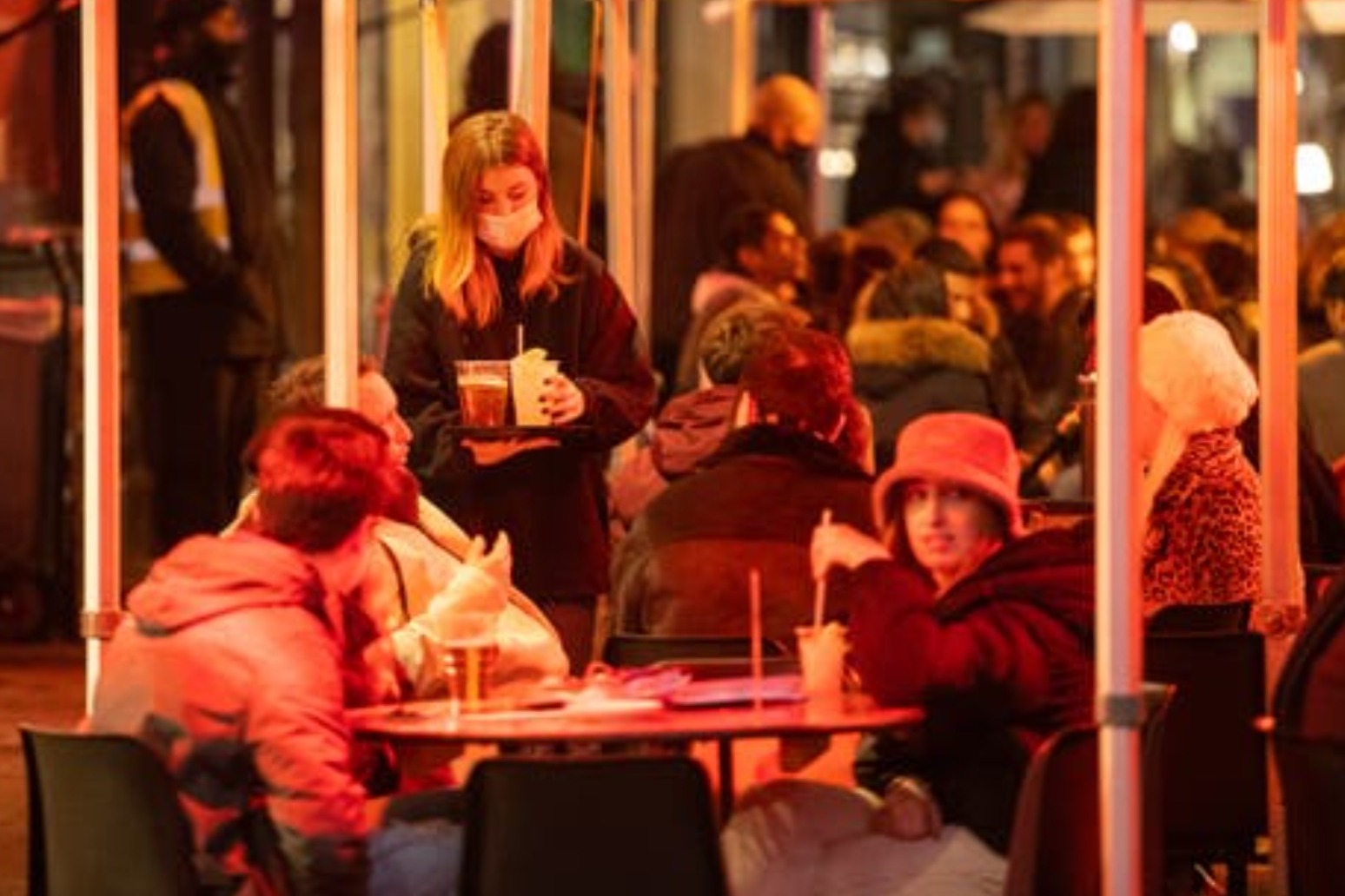 Covid-19 transmission risks found in bars despite guidance efforts, study finds 