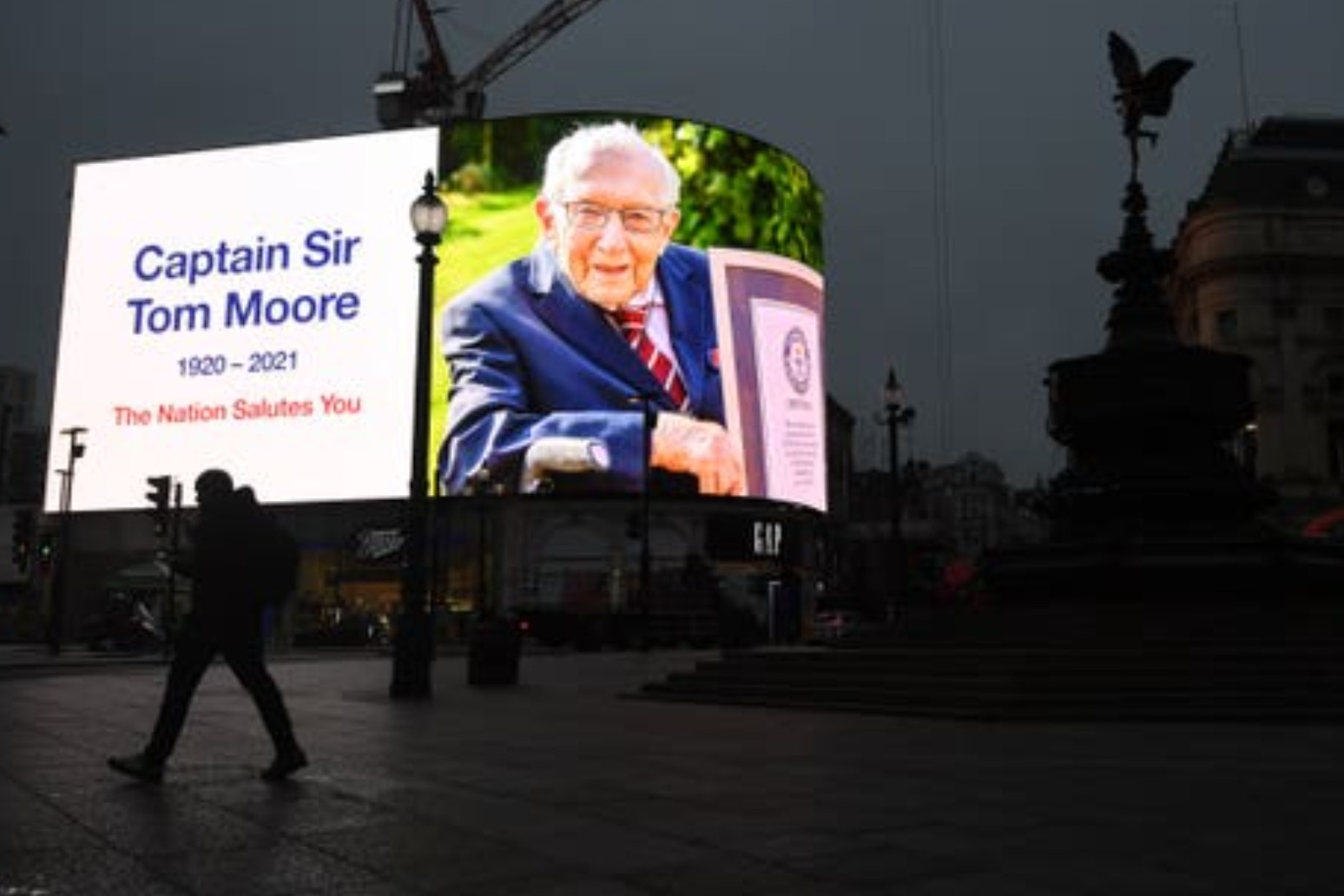 ‘He united us all’: Captain Sir Tom Moore hailed after death aged 100