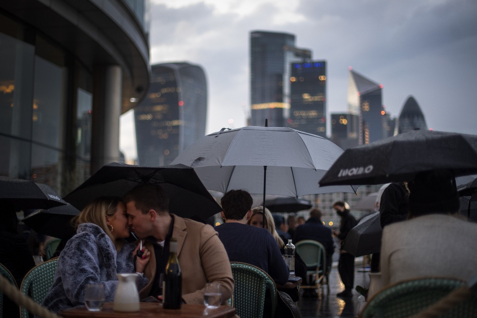 UK set for washout May as unsettled weather persists