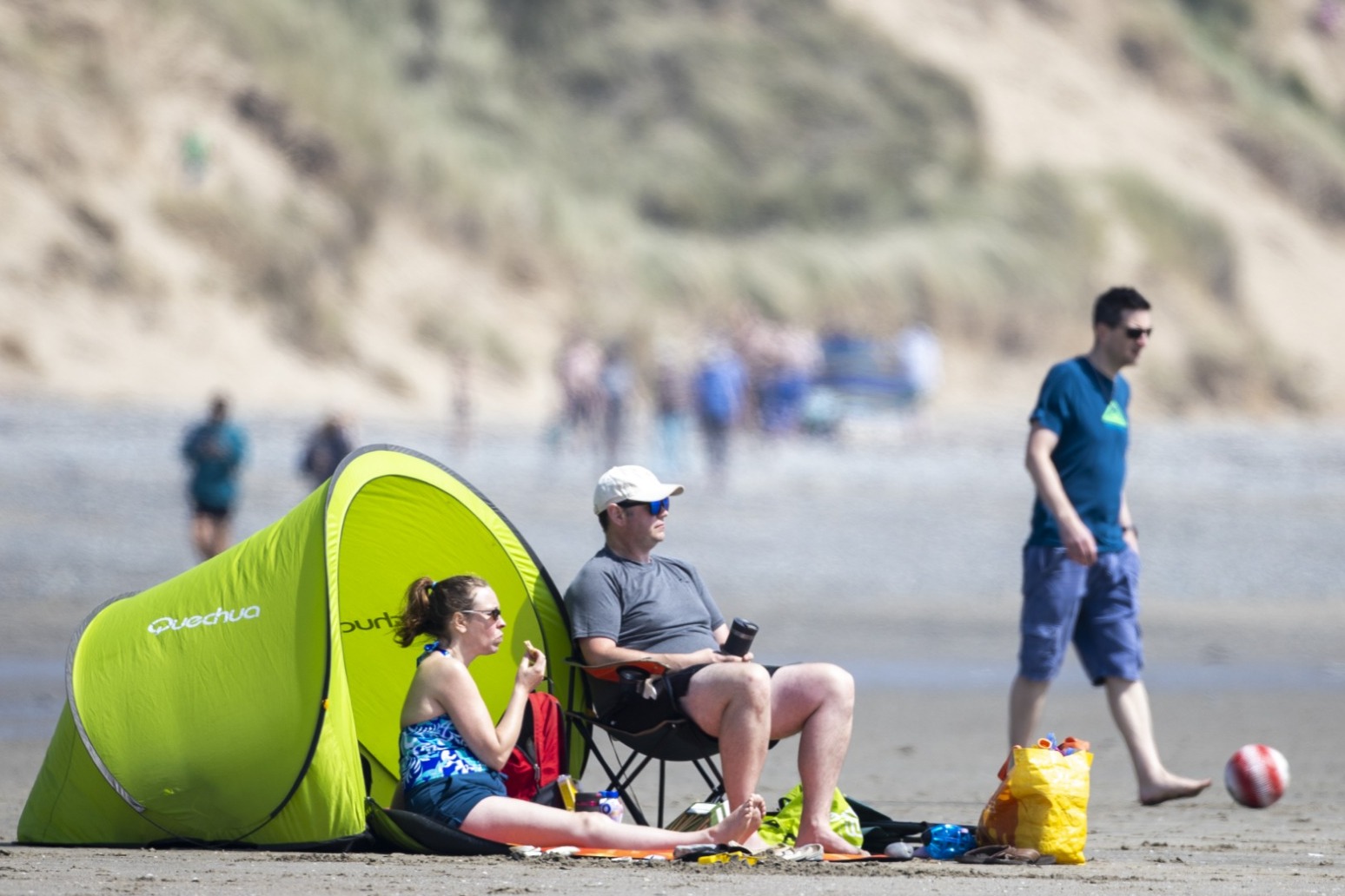 Record temperatures set to continue after balmy bank holiday Monday 