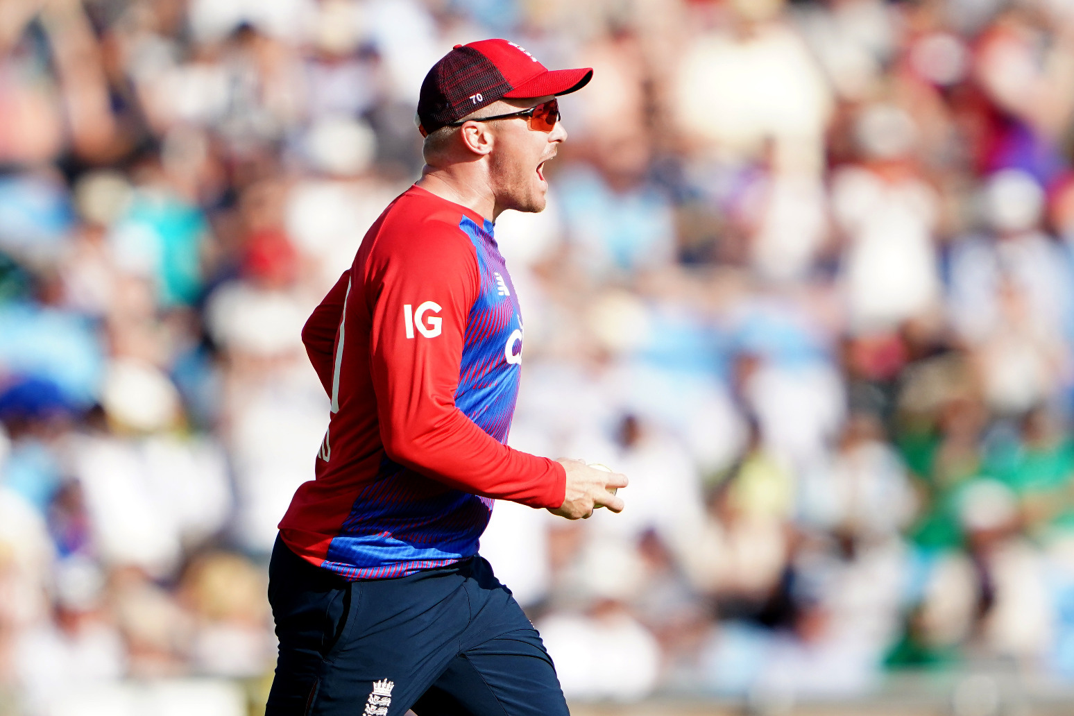 Jason Roy hits 61 as in-form England topple Bangladesh at T20 World Cup