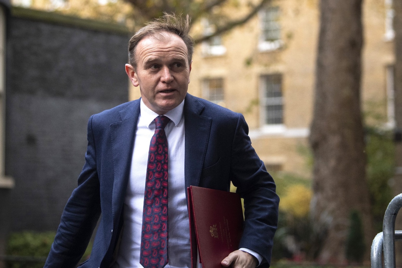 Government step closer to banning single-use plates, cutlery and cups