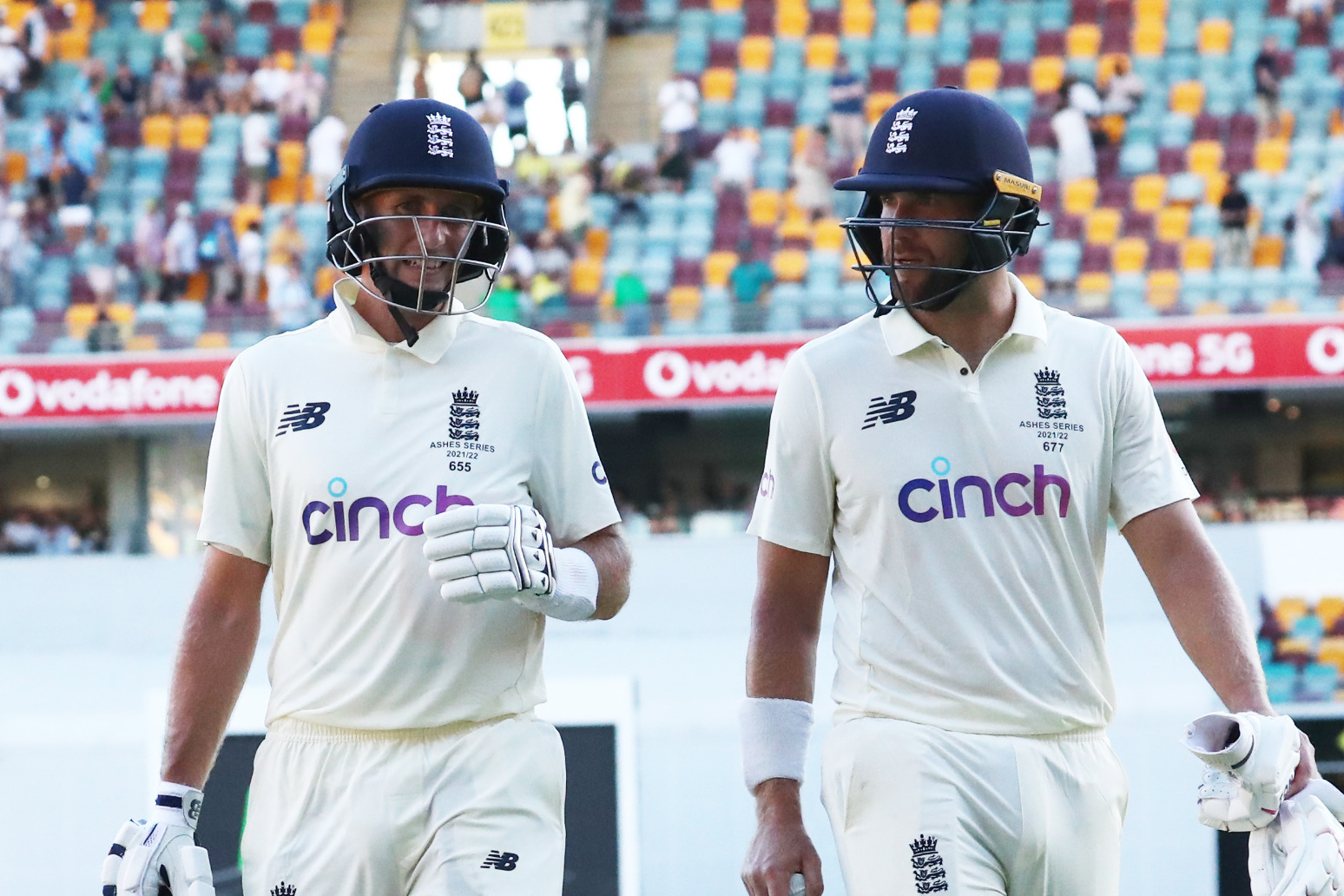 Joe Root and Dawid Malan dig deep and flourish as England hit back in Brisbane