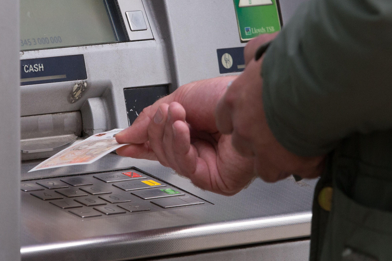 Nearly £2bn ‘set to be withdrawn from ATMs during Platinum Jubilee celebrations’