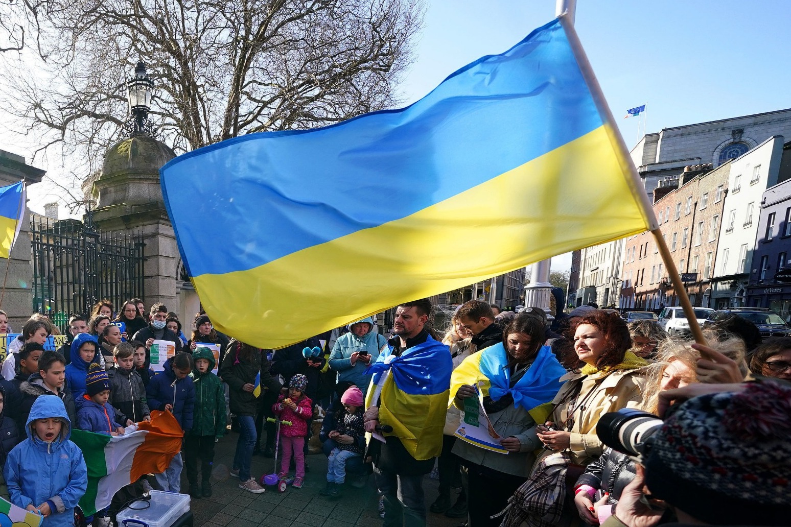 Mariupol’s dead put at 5,000 as Ukraine braces in the east