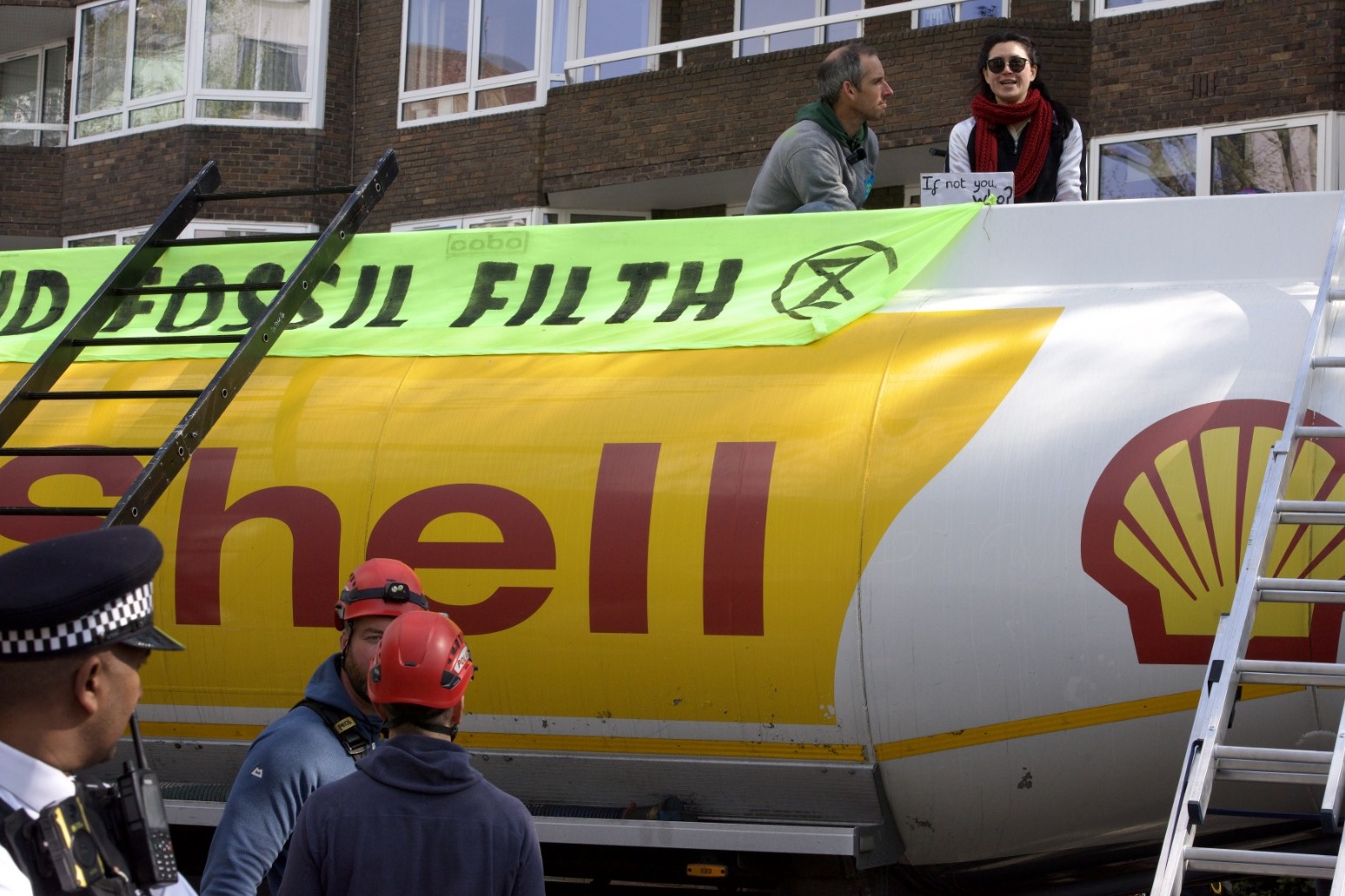 Six arrests after Extinction Rebellion occupy Shell oil tanker
