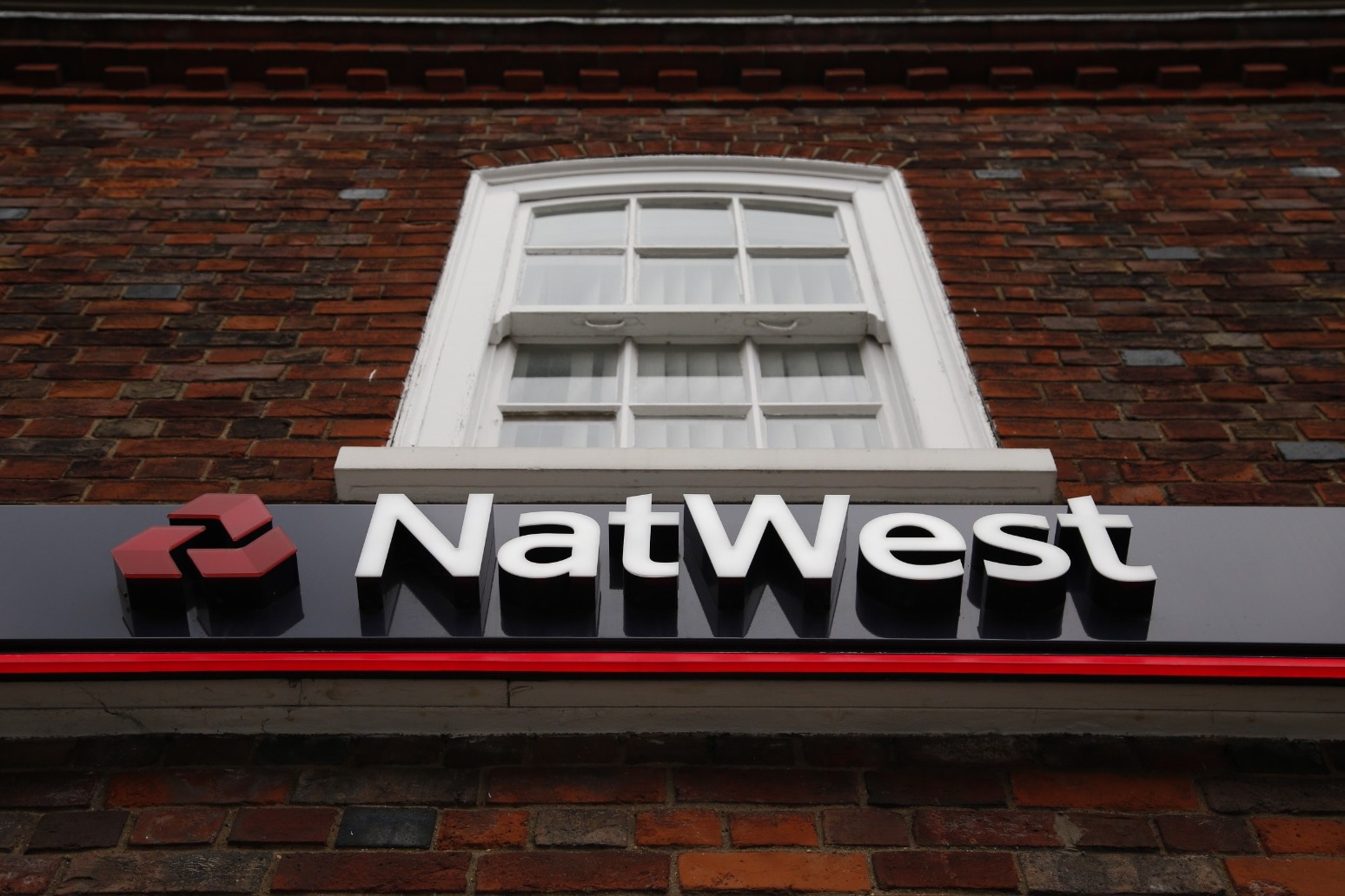 NatWest profits hit £1.2bn as bank benefits from rising interest rates