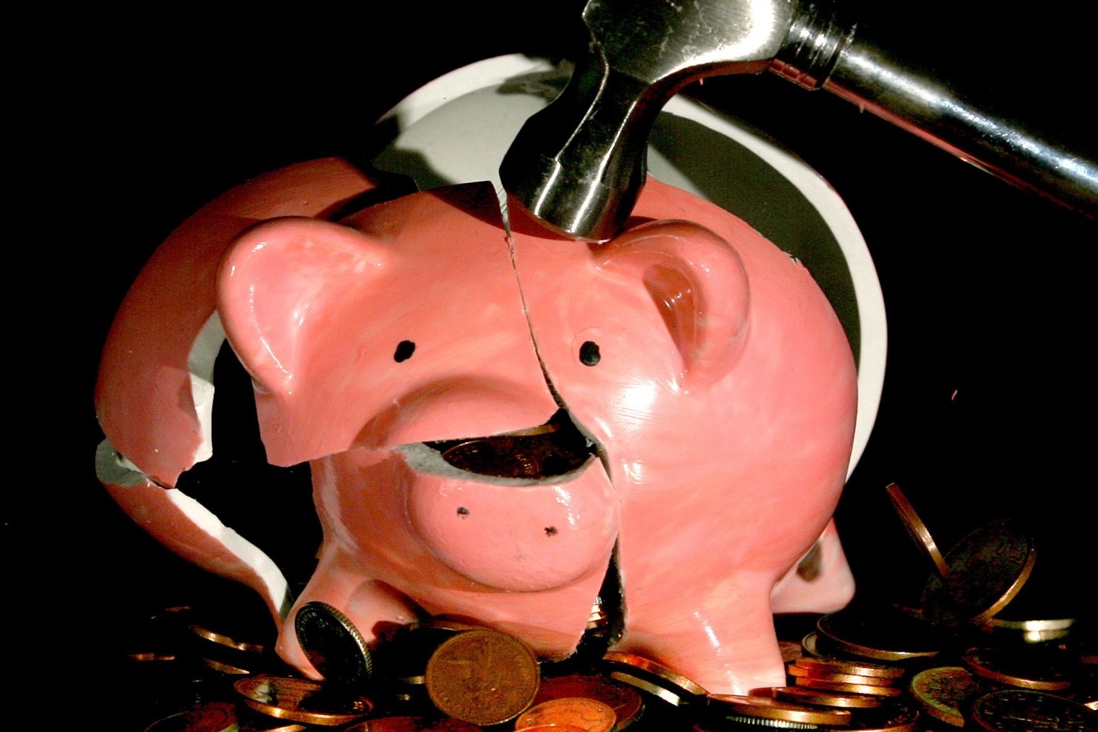 Pension savers may be vulnerable to scammers as living costs bite, FCA warns