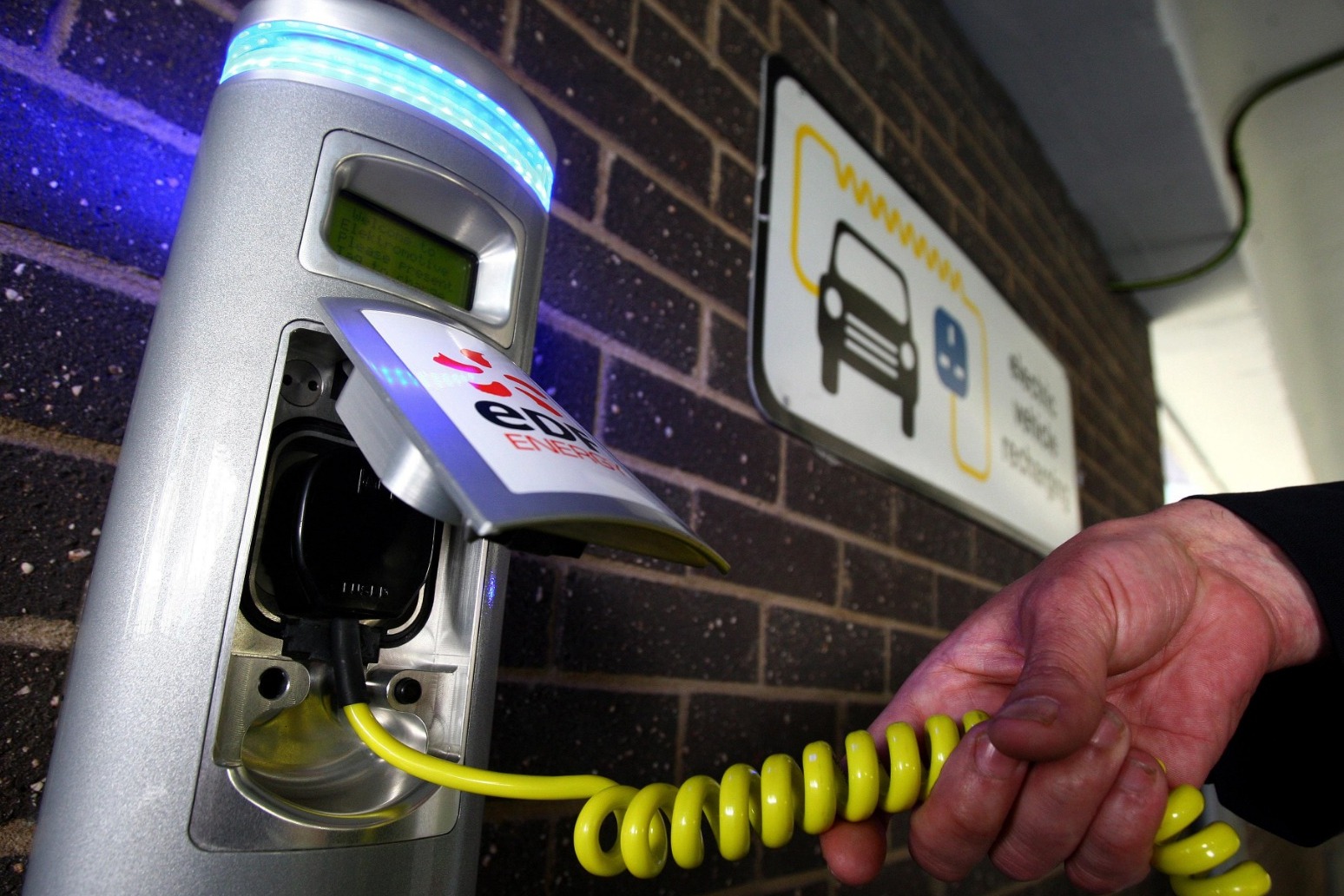 Best and worst electric vehicle chargers revealed – survey