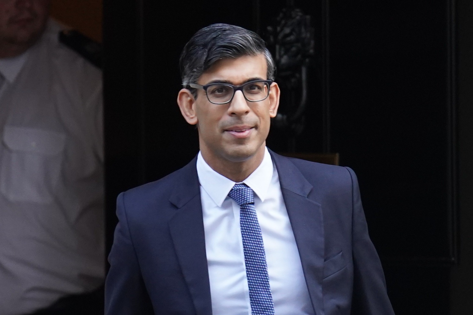 Nurses leaders urge Rishi Sunak to step in to avert NHS strike