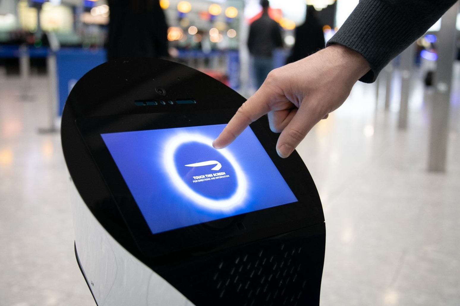 ROBOTS TO HELP BA PASSENGERS FIND THEIR WAY AROUND HEATHROW