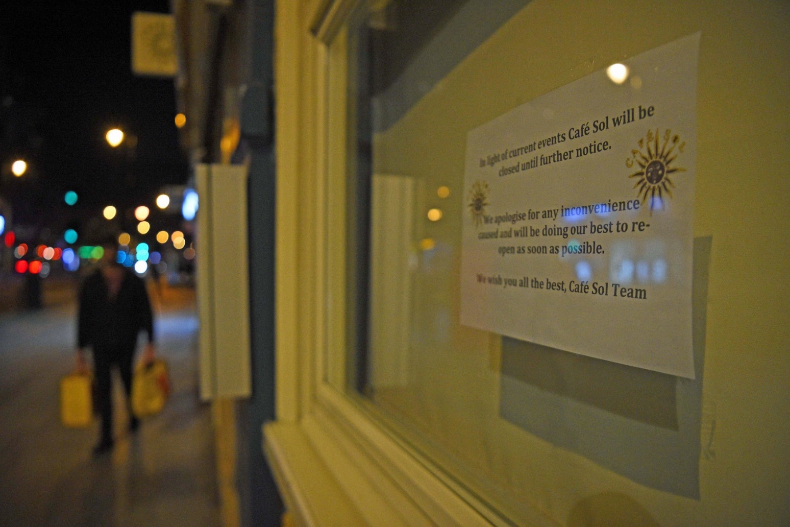 Pubs and restaurants stay shut as Coronavirus cases rise