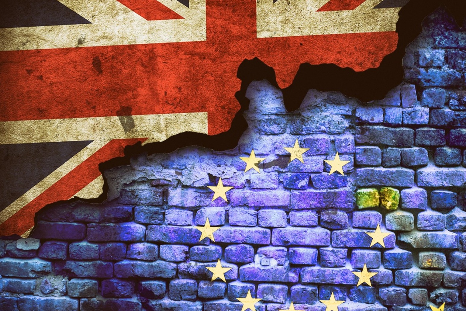 Hunt urges Brexit deal to protect UK security