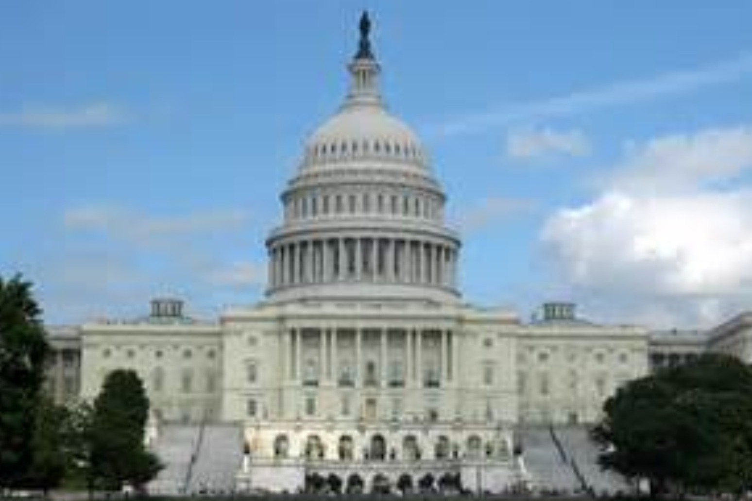 US SENATE APPROVES MAJOR TAX CUTS