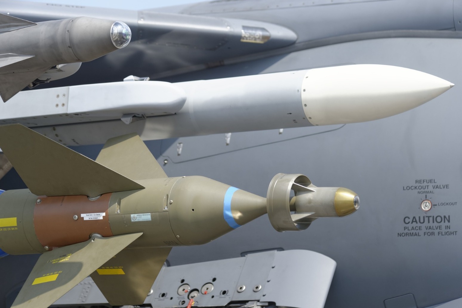 U.S. suspends compliance on weapons treaty with Russia, may withdraw in 6 months