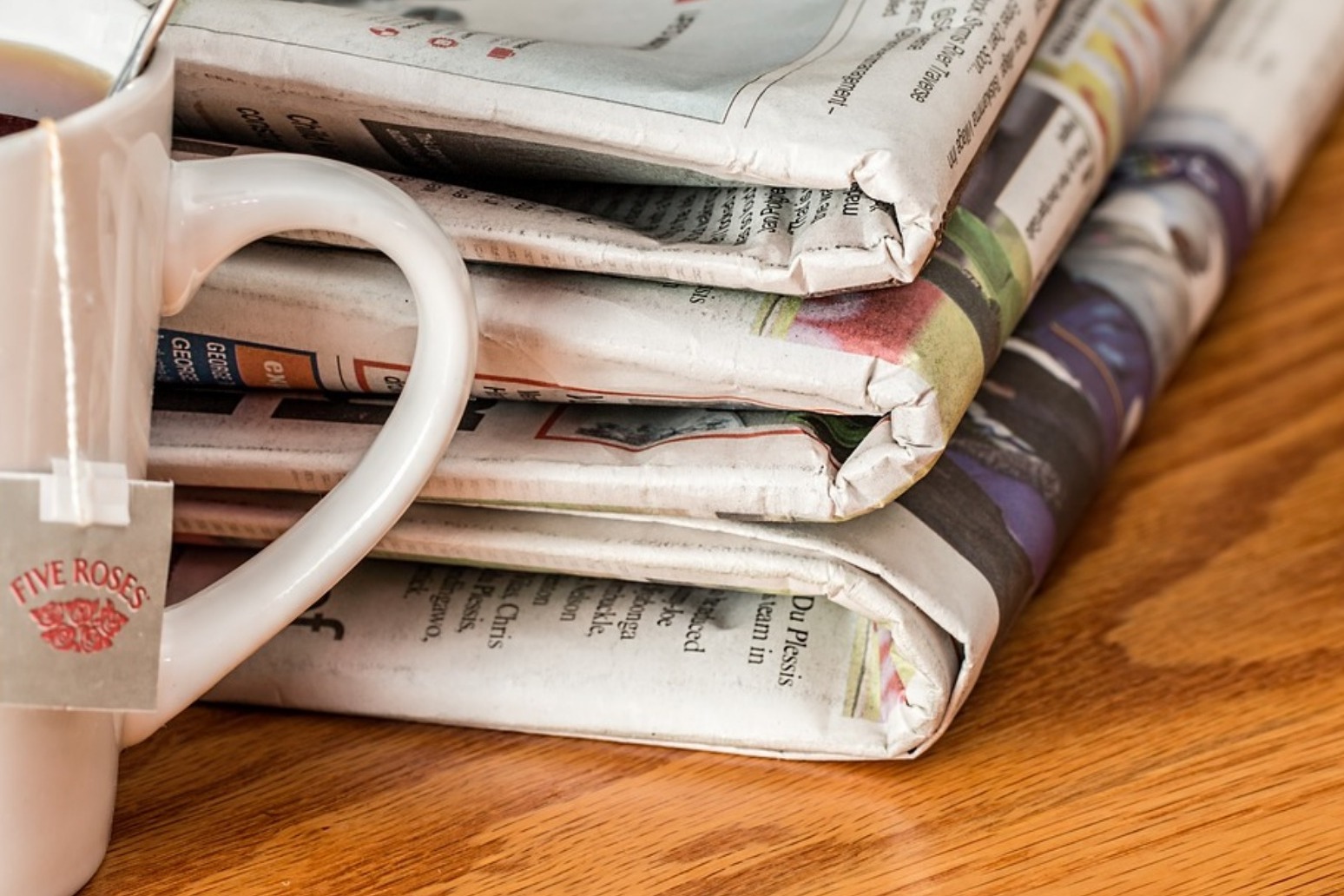 Daily Mirror owner agrees 127 million pound deal to buy Express titles